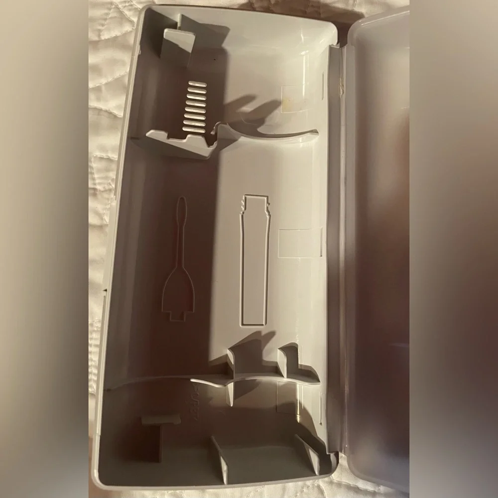 3/$15 TWO Philips Sonicare White Electric Toothbrush Travel Cases